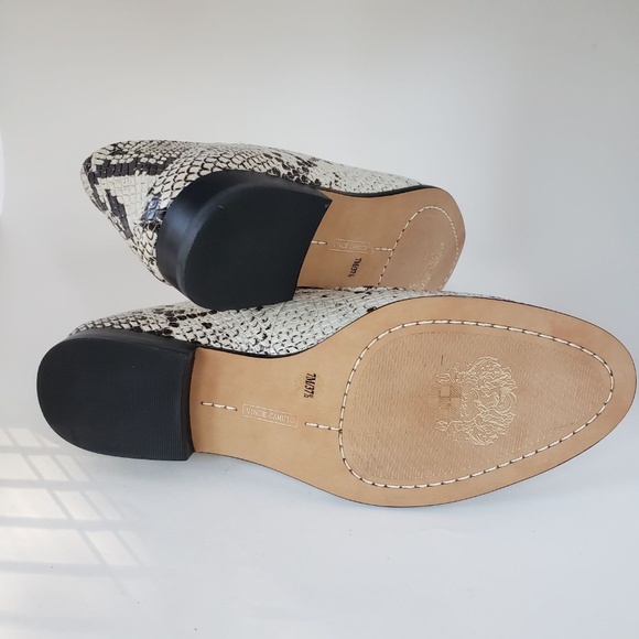 Vince Camuto women's snakeskin-style loafers size 7M - Picture 6 of 10